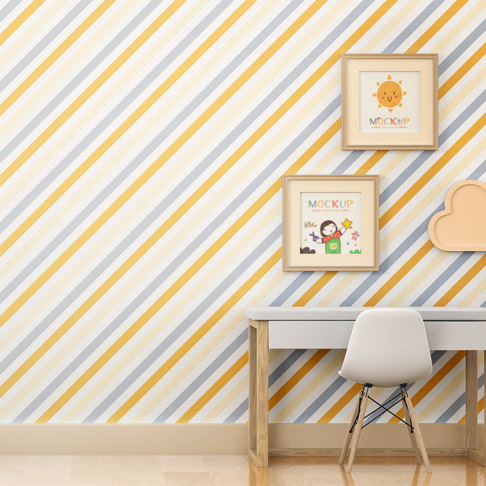 Papier peint chambre bébé | Rayures douces en bleu et jaune sur fond crème
