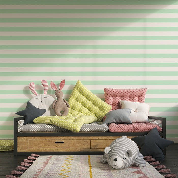 Papier peint chambre bébé | Rayures douces vertes et blanches pour une ambiance apaisante
