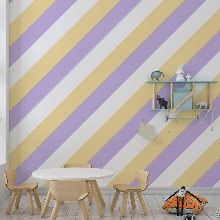 Papier peint chambre bébé | Rayures pastel en jaune et violet pour une ambiance douce
