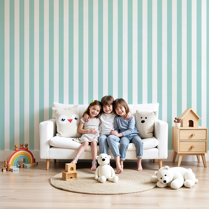 Papier peint chambre bébé | Rayures verticales en vert menthe doux