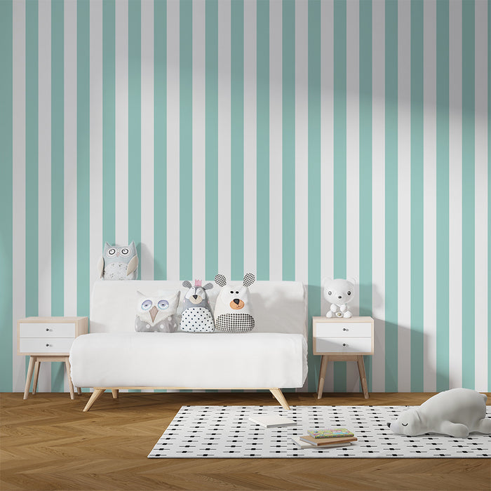 Papier peint chambre bébé | Rayures verticales en vert menthe doux