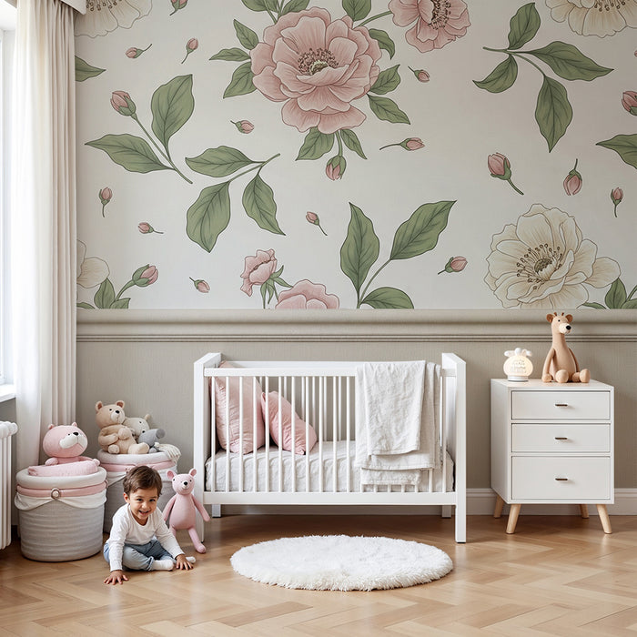 Papier peint chambre bébé | Soubassement à moulures texturées et fleurs
