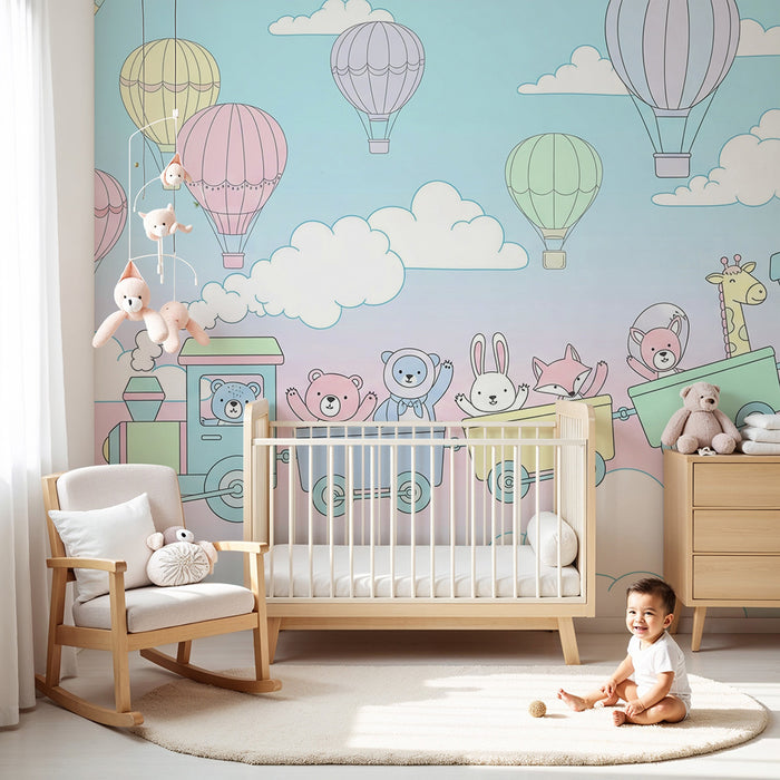 Papel de parede quarto bebê | Comboio colorido com animais e balões de ar quente num céu pastel