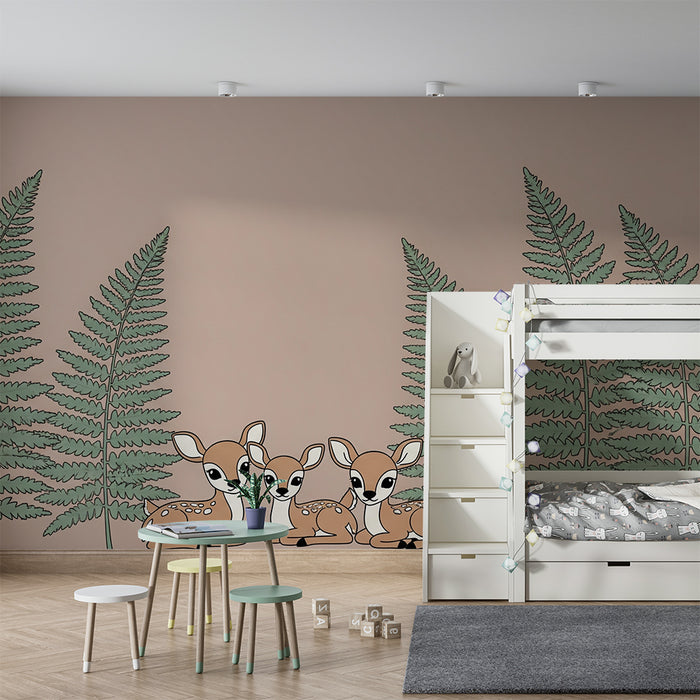 **Tapete fürs Babyzimmer | Drei niedliche Rehkitze umgeben von grünen Farnen**
