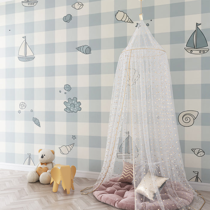 Papel pintado para habitación de bebé | Veleros y conchas sobre fondo vichy azul