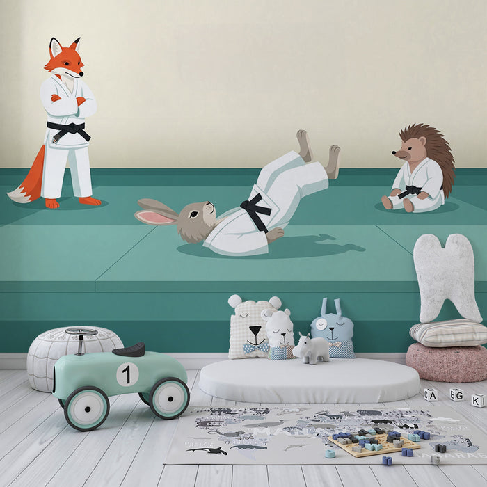 Papel de parede para quarto de criança | Animais em quimono sobre um tatami de judo