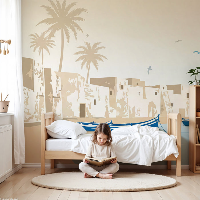 Papier peint chambre enfant | Bateaux bleus et paysage côtier apaisant