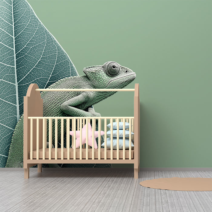 Kinderzimmer Tapete | Grüner Chamäleon auf zarten Blättern Hintergrund
