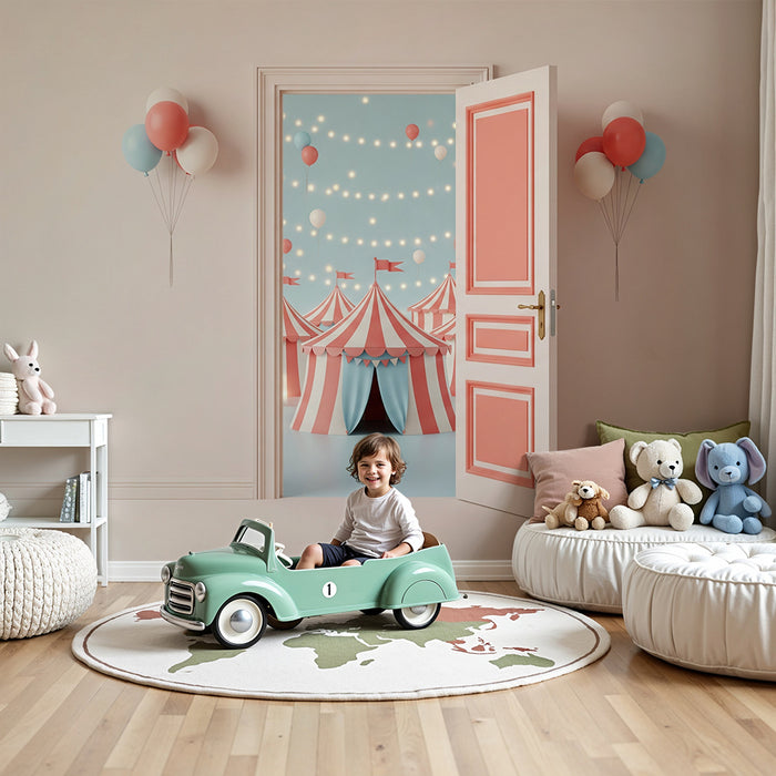 Papier peint chambre enfant | Cirque coloré avec tentes et ballons festifs