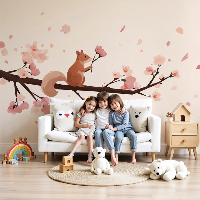 Kinderzimmer Tapete | Niedliches Eichhörnchen auf einem blühenden Ast