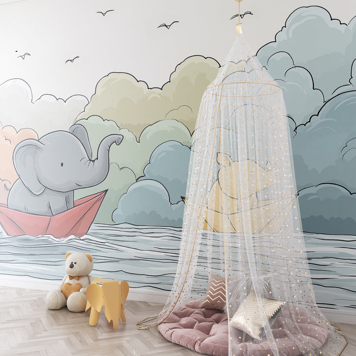 Kinderzimmer Tapete | Elefant und Nashorn auf einem Boot unter einem bewölkten Himmel