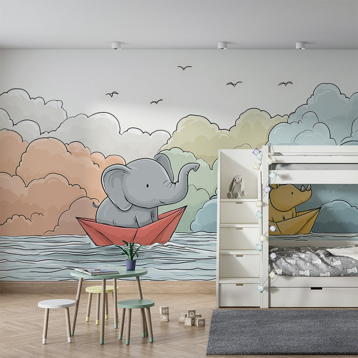 Kinderzimmer Tapete | Elefant und Nashorn auf einem Boot unter einem bewölkten Himmel