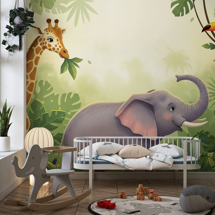 Papier peint chambre enfant | Éléphant, girafe et toucan dans une jungle luxuriante
