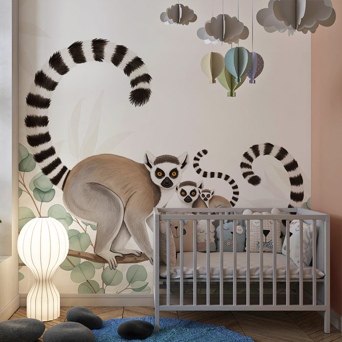 Papier peint chambre enfant | Famille de lémuriens sur une branche avec feuillage doux