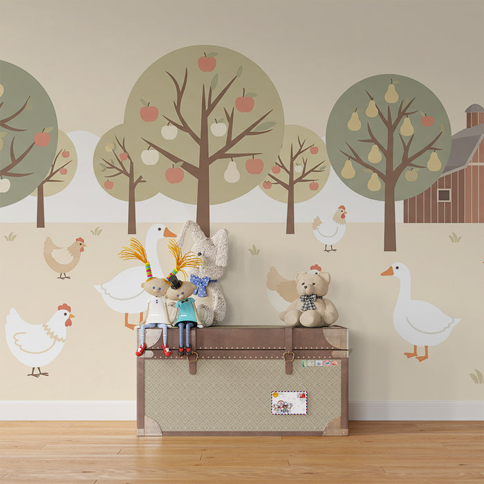 Papel de parede para quarto infantil | Quinta animada com patos e galinhas debaixo de árvores de fruto