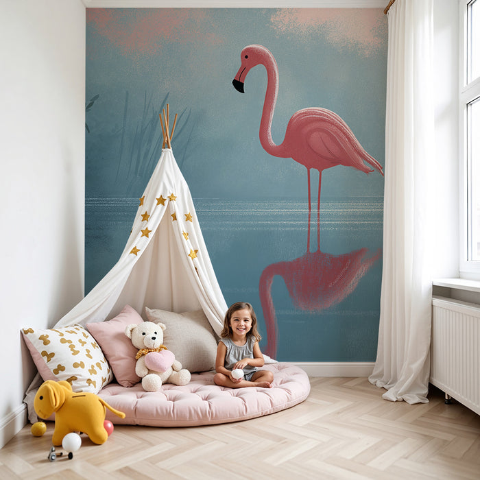 Kinderzimmer Tapete | Rosa Flamingo am Rande eines ruhigen Teichs
