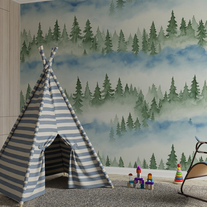 Papier peint chambre enfant | Forêt brumeuse avec sapins et nuages doux