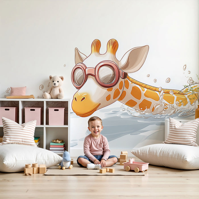 Papel de parede criança | Girafa nadadora com óculos em um mar salpicado