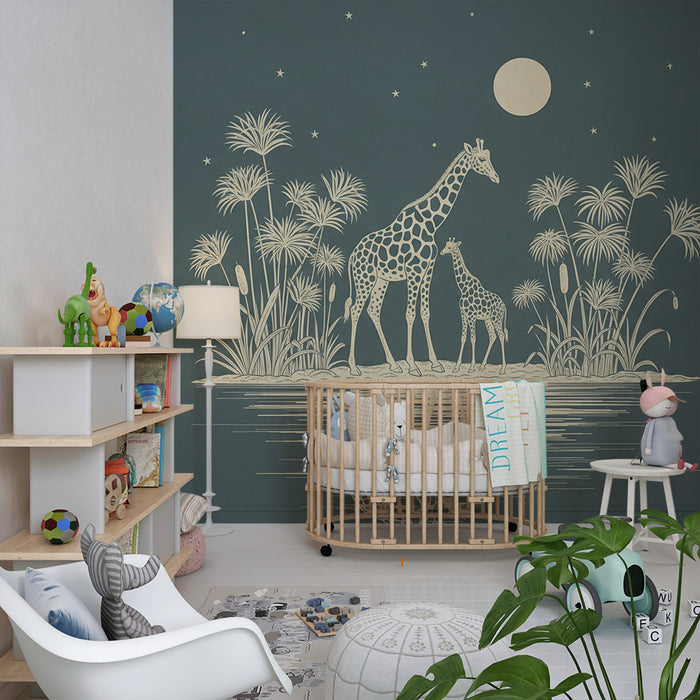 Papel de parede para quarto infantil | Girafas majestosas sob a lua com reflexo na água