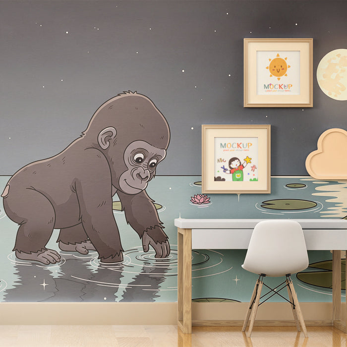 Papier peint chambre enfant | Gorille curieux au bord de l'eau sous la lune