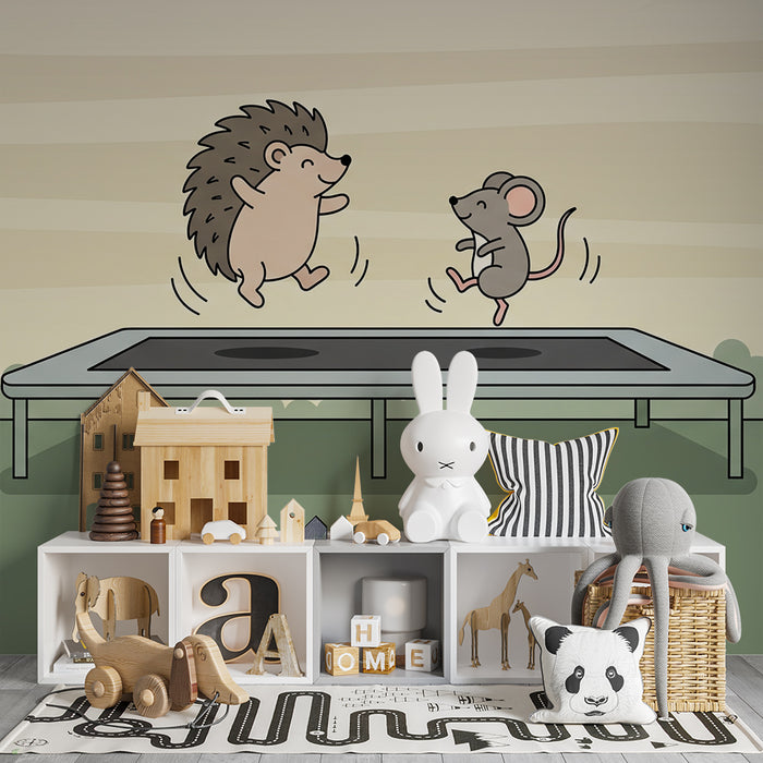 Kinderkamer behang | Vrolijke egel en muis op trampoline