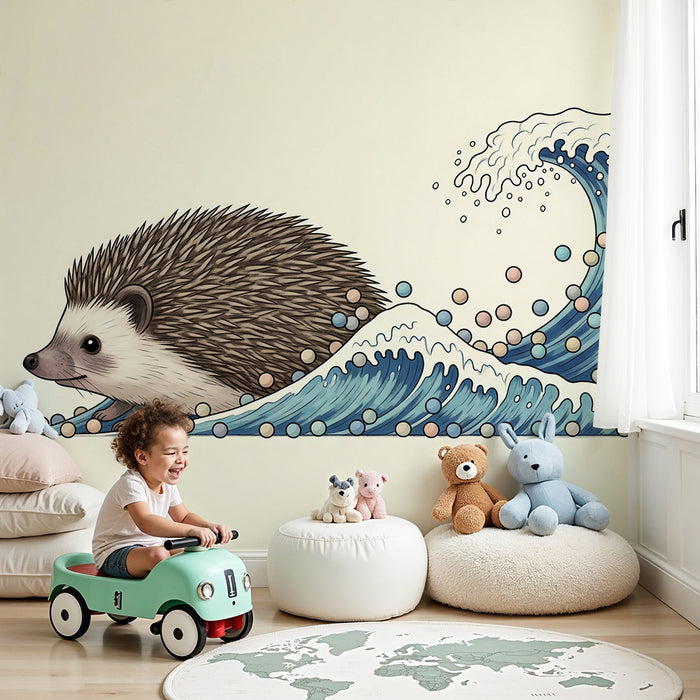 Kinderkamer behang | Spelende egel aan de rand van kleurrijke golven