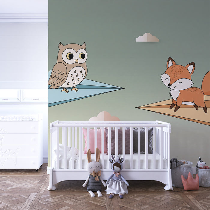 Barntapet | Ugglan och räven i flygande papper