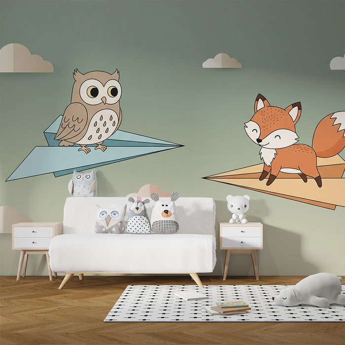 Barntapet | Ugglan och räven i flygande papper