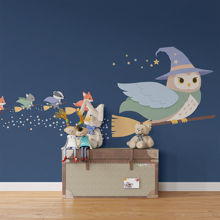 Papel pintado infantil | Búho mago y sus amigos animales paseando mágicamente
