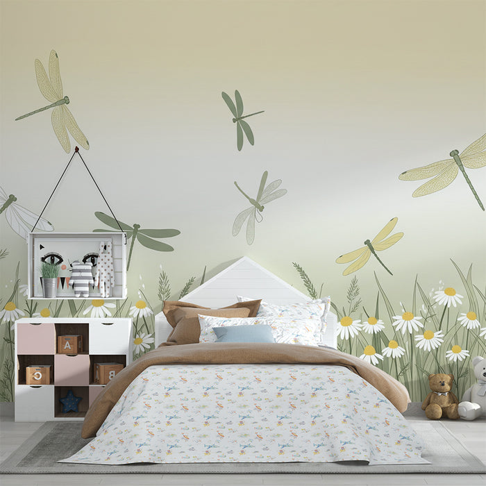 Børnetapet | Guldsmede og markblomster i et beroligende design