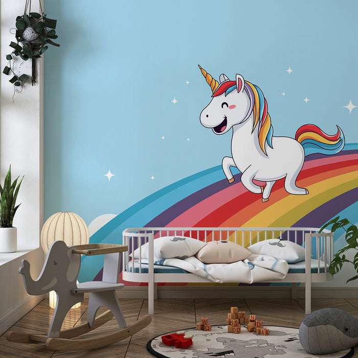 Kinderzimmer Tapete | Fröhliches Einhorn auf buntem Regenbogen