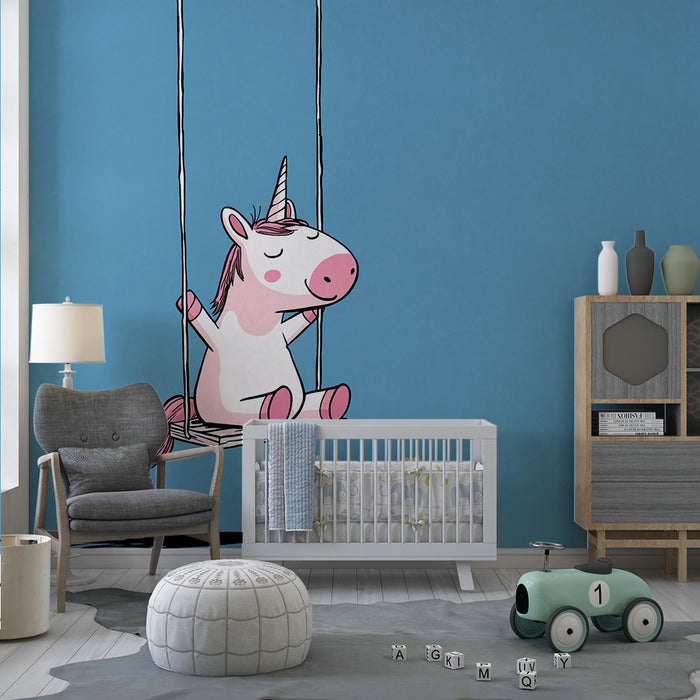 Papel de parede criança | Licorne fericită pe o leagăn într-un cer albastru