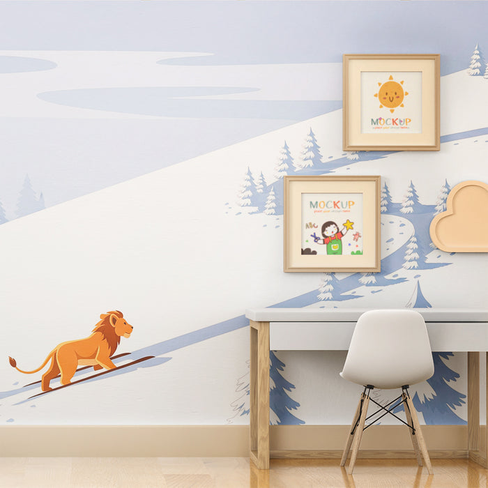 Kinderzimmer-Tapete | Abenteuerlicher Löwe in verschneiter Landschaft