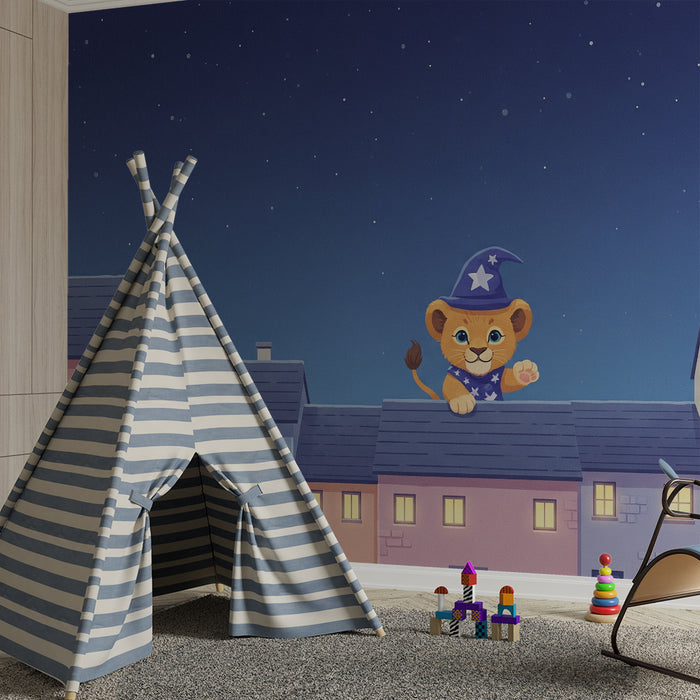 Kinderzimmer Tapete | Zaubernder Löwe auf den Dächern unter einem Sternenhimmel