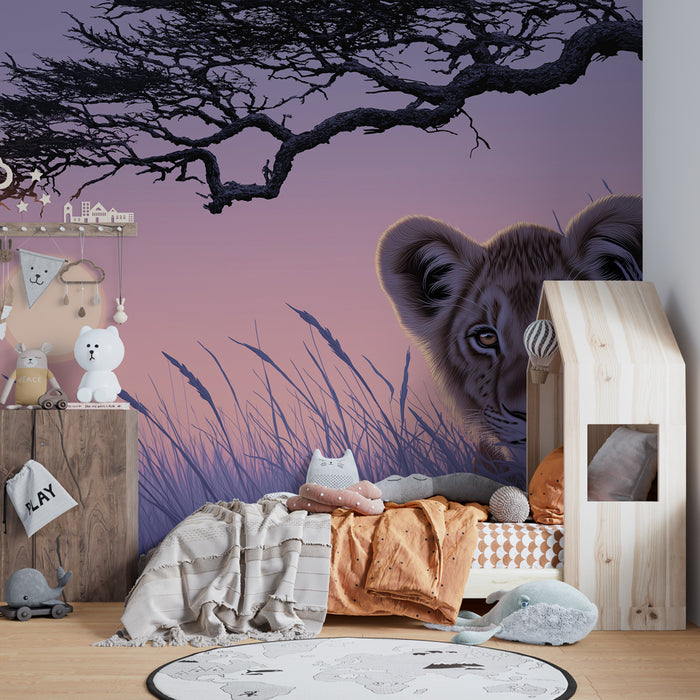 Kinderkamer behang | Leeuwenwelp in de savanne bij zonsondergang