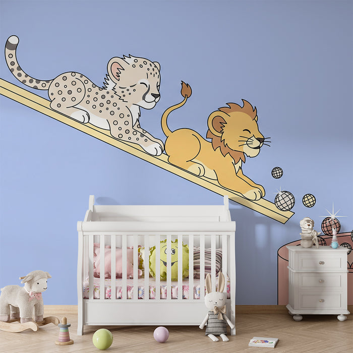 Papel de parede criança | Pui de leu și leopard jucându-se pe un tobogan colorat