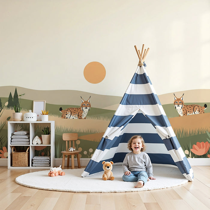 Kinderzimmer Tapete | Luchs in einer Naturlandschaft mit bunten Blumen