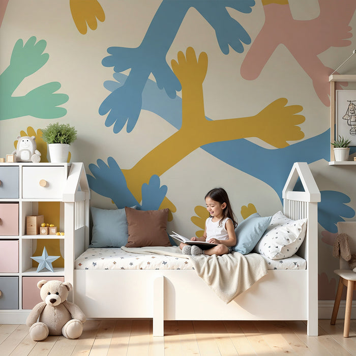 Papel pintado infantil | Manos coloridas y patrones lúdicos para un ambiente alegre