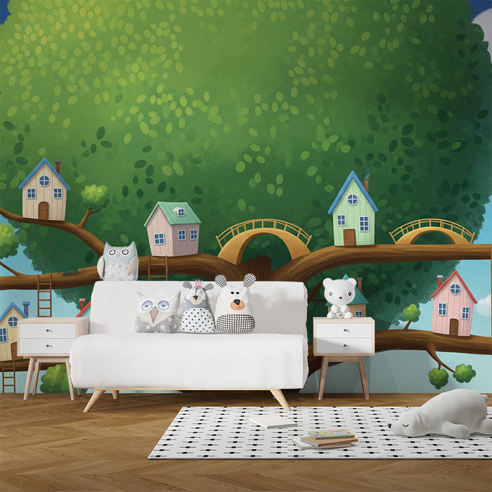 Kinderzimmer Tapete | Baumhäuser mit Eichhörnchen und bunten Vögeln