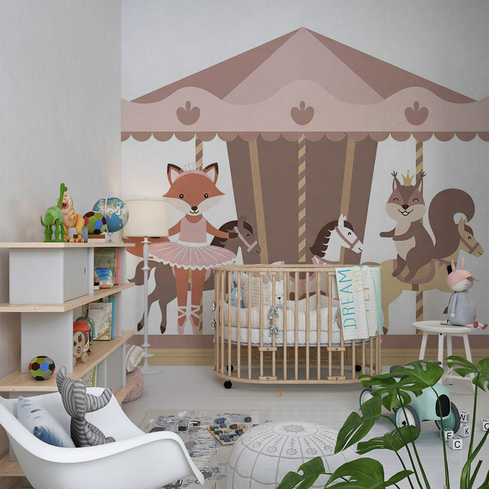 Kinderzimmer Tapete | Verzaubernder Karussell mit niedlichen Tieren