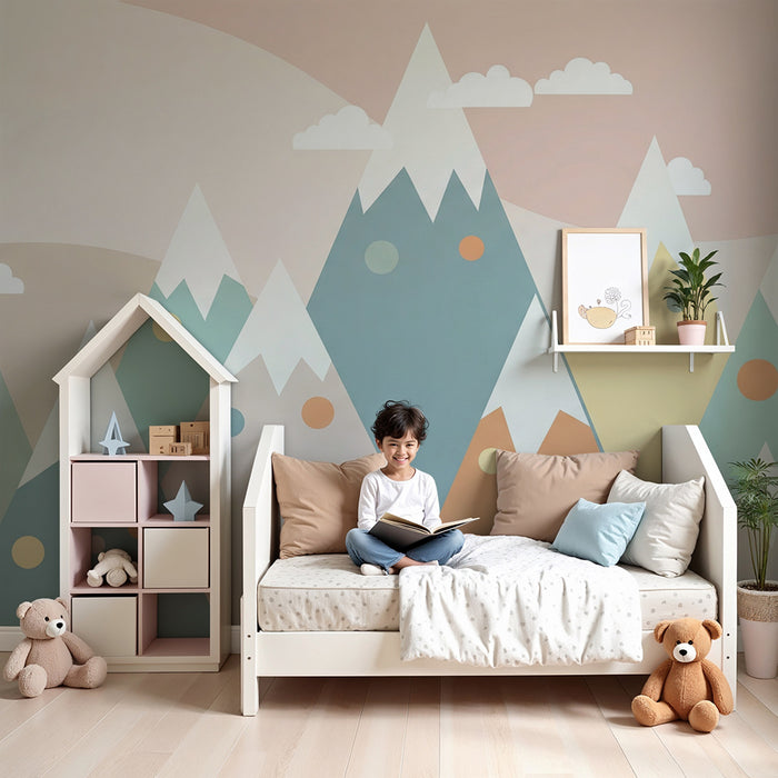 Papel de parede criança | Montanhas pastel com nuvens e formas geométricas