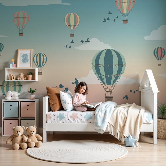 Papier peint chambre enfant | Montgolfières colorées dans un ciel pastel