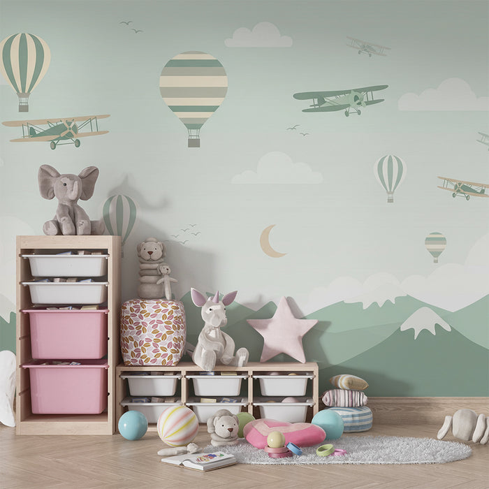 **Barneveggtapet | Luftballonger og fly i en beroligende himmel**