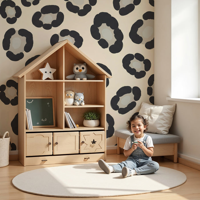 Behang kinderkamer | Moderne luipaardprint op crèmekleurige achtergrond