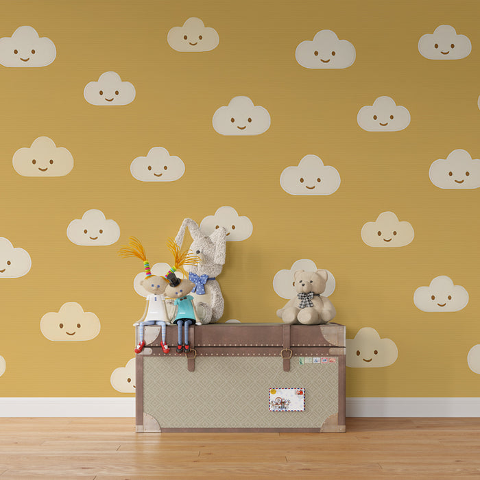 Papier peint chambre enfant | Nuages souriants sur fond doré