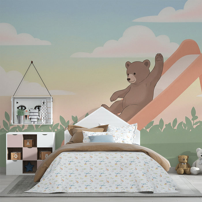 Tapety dla dzieci | Figlarny niedźwiedź na zjeżdżalni