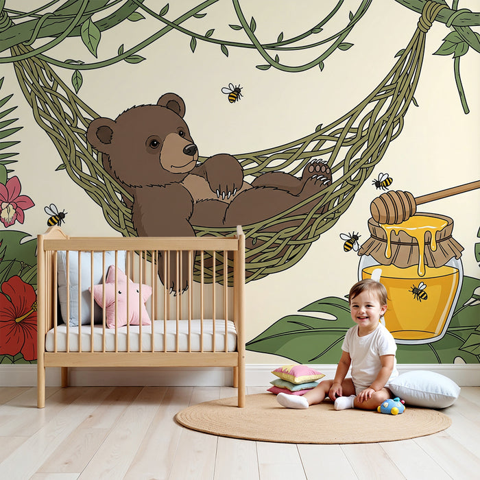 Papel de parede para quarto de criança | Urso fofinho num baloiço rodeado de flores tropicais