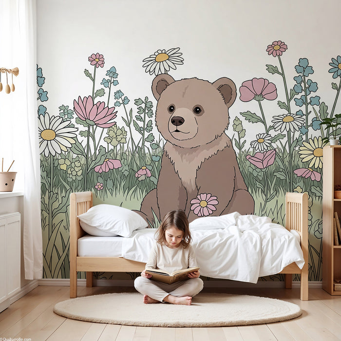 Barntapet | Björn mitt i blommorna