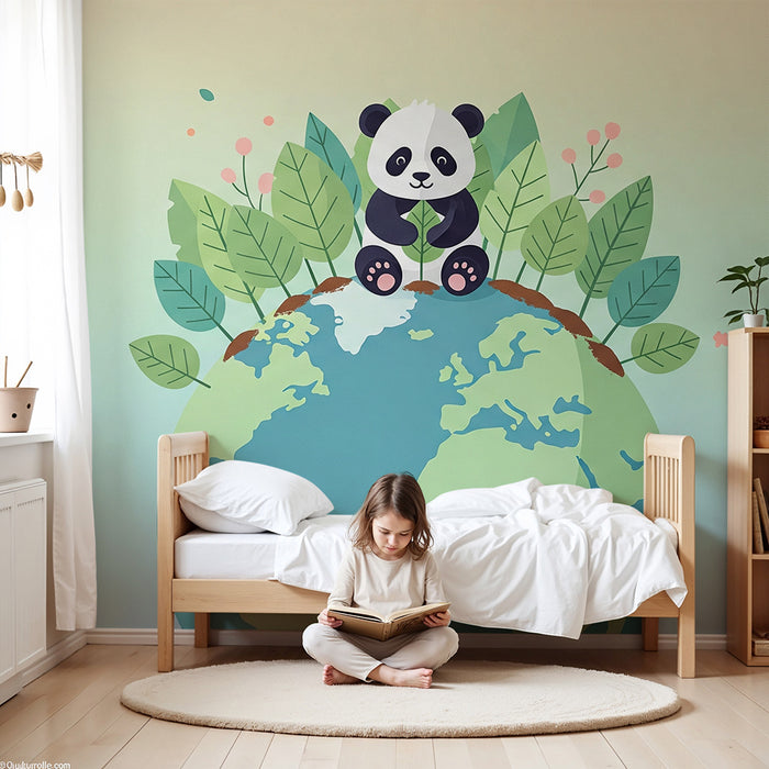 Barntapet | Söt panda på planeten omgiven av lövwerk