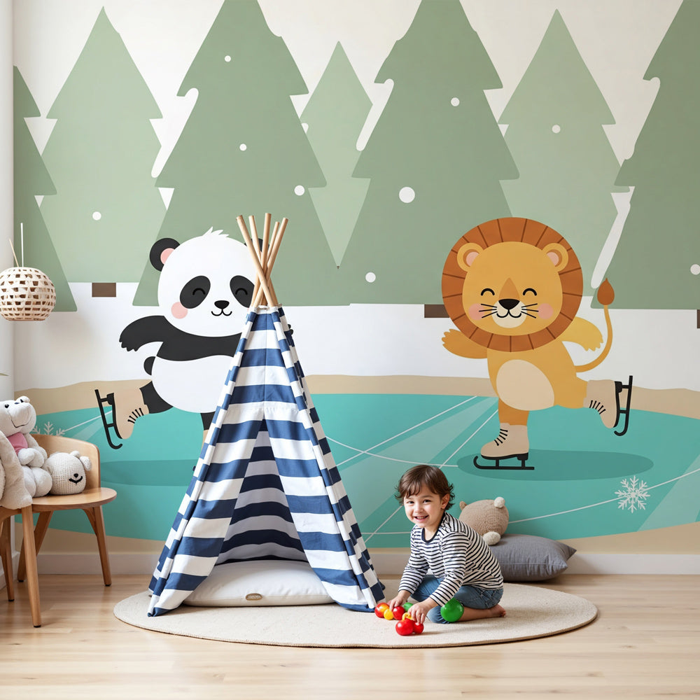 Carta da parati bambini | Pattinaggio invernale con un panda e un leon —  Kids Wall, image size:1000x1000